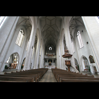 Ingolstadt, Liebfrauenmünster, Innenraum / Hauptschiff in Richtung Orgel