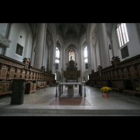 Altar- und Chorraum