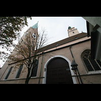 Seitenschiff mit T�rmen