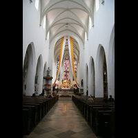Ingolstadt, St. Moritz, Innenraum / Hauptschiff in Richtung Chor
