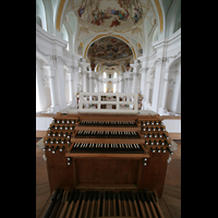 Neresheim, Abteikirche, Spieltisch mit Blick in die Kirche