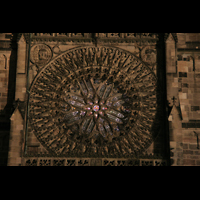 Nrnberg (Nuremberg), St. Lorenz, Fenster-Rosette bei Nacht