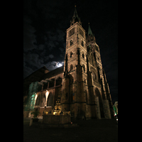 Nürnberg (Nuremberg), St. Lorenz, Seitenansicht bei Nacht