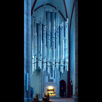 Mainz, St. Stephan, Orgel im Licht der blauen Chagall-Fenster