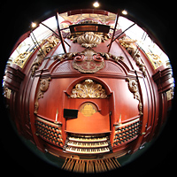 Seitlicher Blick vom Rückpositiv auf Spieltisch und linken 32'-Pedalturm Haarlem, Sint Bavokerk, Seitlicher Blick vom Rückpositiv auf Spieltisch und linken 32'-Pedalturm