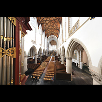 Seitlicher Blick vom Rückpositiv in die Kirche Haarlem, Sint Bavokerk, Seitlicher Blick vom Rückpositiv in die Kirche