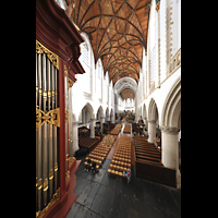 Seitlicher Blick vom Rückpositiv in die Kirche Haarlem, Sint Bavokerk, Seitlicher Blick vom Rückpositiv in die Kirche