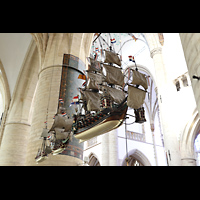 Kirchenschiffe aus dem 16. und 17. Jh. im südlichen Querhaus Haarlem, Sint Bavokerk, Kirchenschiffe aus dem 16. und 17. Jh. im südlichen Querhaus