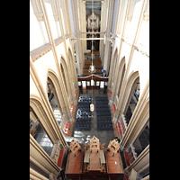 Kampen, Sint Nicolas Bovenkerk, Blick vom Triforium in der Chorspitze ins Hauptschiff und auf die Chororgel