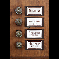 Leiden, Hooglandse Kerk, Rechte Registerstaffel der Kabinettorgel