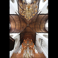 Maassluis, Groote Kerk, Blick ins Gewlbe mit Orgel