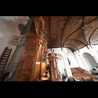 Maassluis, Groote Kerk, Orgel mit Spieltisch seitlich