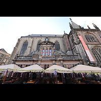 Zwolle, Grote of Sint Michaelskerk, Lang- und nrdliches Querhaus mit Turm, Ansicht vom Grote Markt