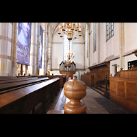 Zwolle, Grote of Sint Michaelskerk, Nrdliches Seitenschiff mit temporr aufgestellter Flentrop-Orgel