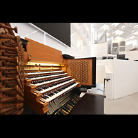 Garden Grove, Christ Cathedral ('Crystal Cathedral'), Alter Spieltisch und Gallery Organ auf der Sdempore