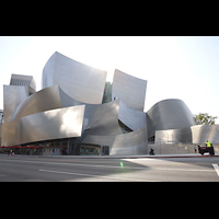 Los Angeles, Walt Disney Concert Hall, Ansicht von Nordosten von der Grand Ave Ecke West 1st Street