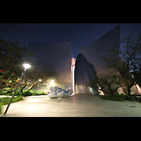 Los Angeles, Walt Disney Concert Hall, Brunnen aus Scherben Delfter Porzellans von Frank Gehry im Dachgarten