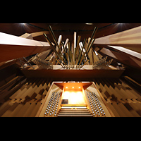 Los Angeles, Walt Disney Concert Hall, Orgel mit Spieltisch und Pfeifen der Trompeta de Los Angeles