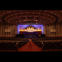 Salt Lake City, Conference Center LDS (Latter-Day Saints), Konferenzsaal mit Blick zur Orgel und Chortribne