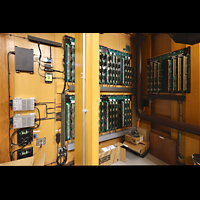 Salt Lake City, Conference Center LDS (Latter-Day Saints), Elektronik im Inneren ('Erdgeschoss') der Orgel