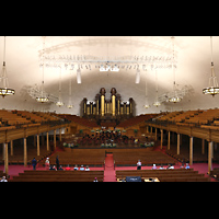 Salt Lake City, Mormon Tabernacle, Blick von der hinteren Tribne in den Saal und zur Orgel