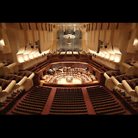 San Francisco, Louise M. Davies Symphony Hall, Blick von den mittleren Rngen in die Konzerthalle