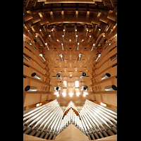 San Francisco, Louise M. Davies Symphony Hall, Blick auf die Orgel, zur Decke und in den Saal