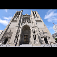 San Francisco, Grace Episcopal Cathedral, Doppelturmfassade perspektivisch