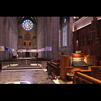 San Francisco, Grace Episcopal Cathedral, Blick ber den Spieltisch ins Langhaus zur Gallery Organ