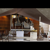 San Francisco, St. Mary's RC Cathedral of the Assumption, Orgel und Altar seitlich