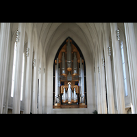 Innenraum mit Orgel