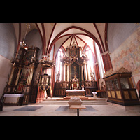 Solms-Oberbiel (bei Wetzlar), Klosterkirche Altenberg, Innenraum in Richtung Chor