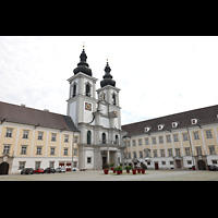 Kremsm�nster, Stiftskirche, Fassade con Nordwesten