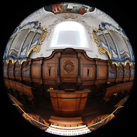Disentis, Benediktinerkloster, Klosterkirche St. Martin, Spieltisch und Hauptorgel
