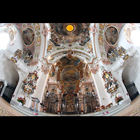 Einsiedeln, Benediktinerabtei, Querhaus mit Marienorgel (links) und Mauritiusorgel (rechts) und Chorraum