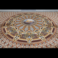 Einsiedeln, Benediktinerabtei, Bodenmosaik vor dem Altarraum