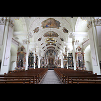 Engelberg, Klosterkirche, Innenraum in Richtung Chor