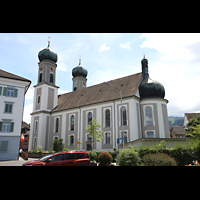 Lachen, Pfarrkirche Heilig Kreuz, Ansicht von Nordwesten