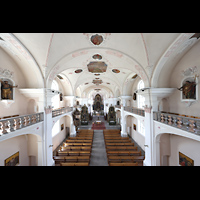 Lachen, Pfarrkirche Heilig Kreuz, Blick von der Orgelempore in die Kirche