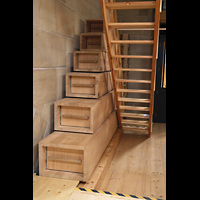 Praha (Prag), Katedr�la sv. V�ta (St. Veits-Dom), Pfeifen des Untersatz 32' an der Westwand mit Aufgang zu den Manualwerken