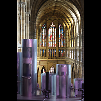 Praha (Prag), Katedr�la sv. V�ta (St. Veits-Dom), Blick �ber die Pfeifen des Prospekt-Prestant 32' zum Chor mit Obergaden