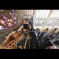 Praha (Prag), Katedr�la sv. V�ta (St. Veits-Dom), Seitlicher Blick auf Hauptwerk, Solo Cornet, Chamade, schwarz: Schwellkasten des Solo Hochdruckwerks