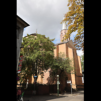 Bonn, Kreuzkirche, Ansicht von Nordosten vom Hofgarten