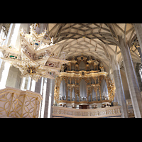 Halle (Saale), Marktkirche Unserer Lieben Frauen, Kanzel und Blick zur Hauptorgel