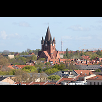 Halle (Saale), Pauluskirche, Blick vom Turm der Marktkirche auf die Pauluskirche