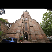 Marburg, St. Marien, Turm von Westen mit hauptportal