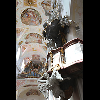 Ochsenhausen, Klosterkirche St. Georg, Hauptorgel und Kanzel