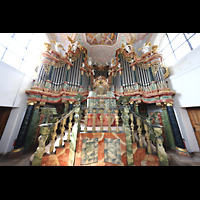 Ochsenhausen, Klosterkirche St. Georg, Hauptorgel mit Treppenaufgang zum freistehenden Spieltisch