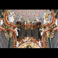 Ochsenhausen, Klosterkirche St. Georg, Oberes Prospektfeld mit Figurenschmuck