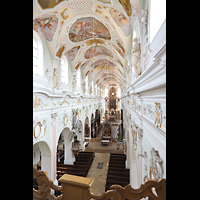 Ochsenhausen, Klosterkirche St. Georg, Seitlicher Blick vom Spieltisch in die Kirche